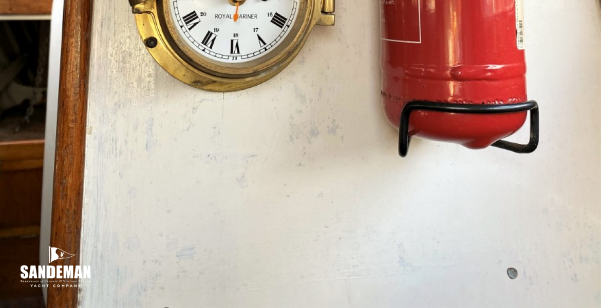 Chart table forward bulkhead
