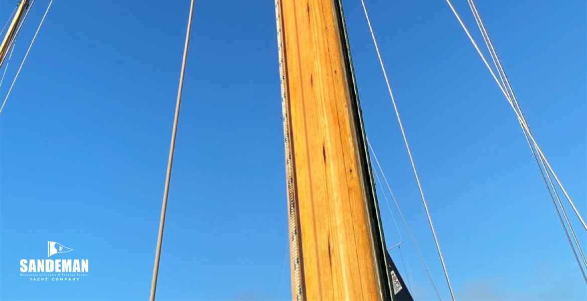 Mainmast