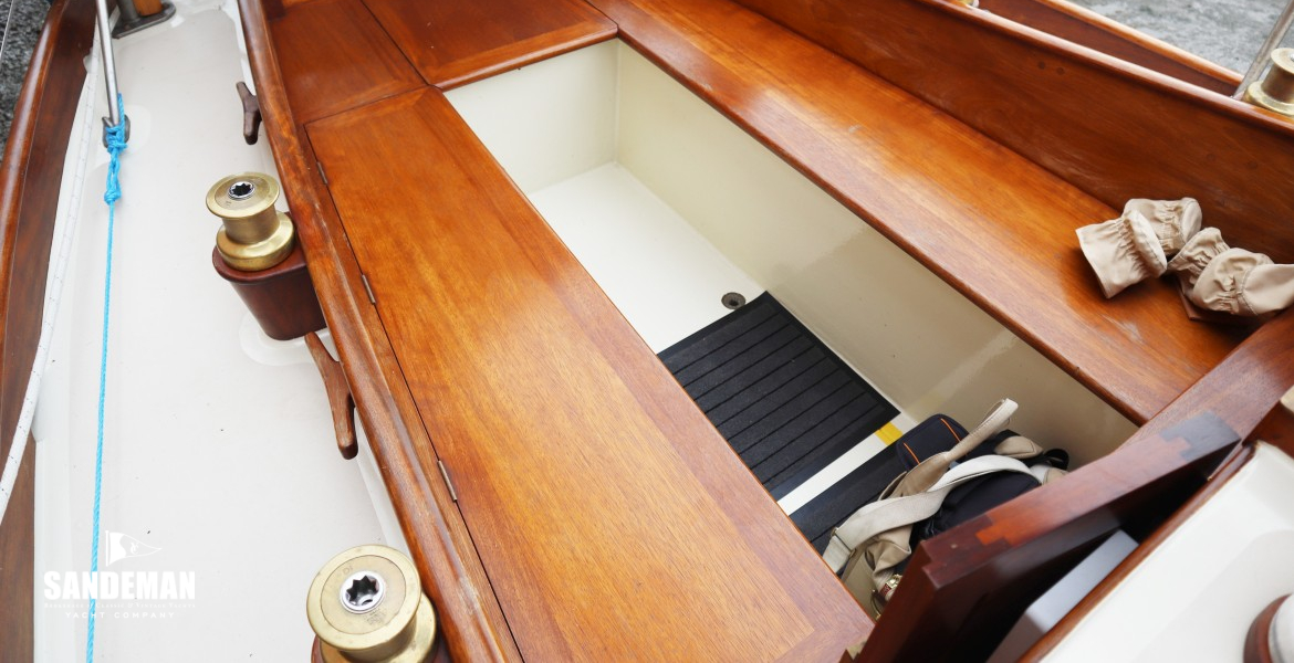 Cockpit view aft