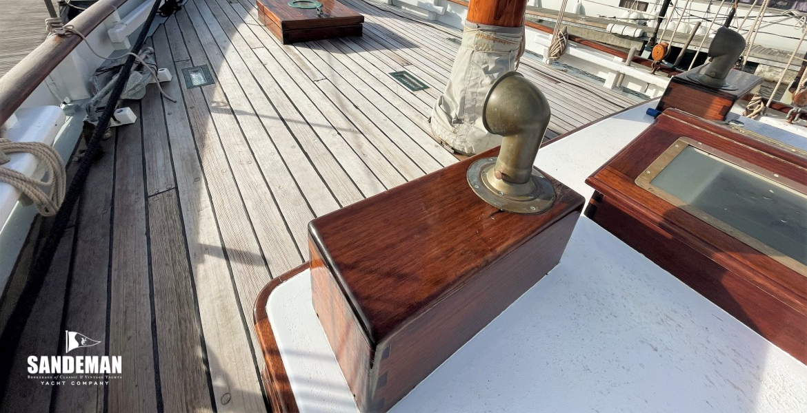 View forward to foredeck