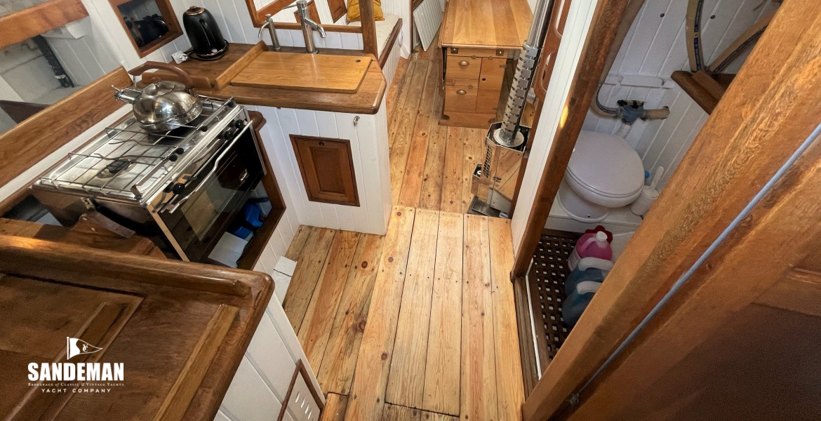 Accommodation view forward from companionway