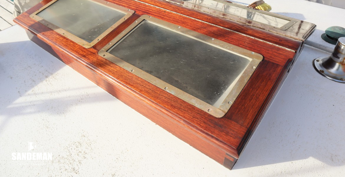 Butterfly skylight