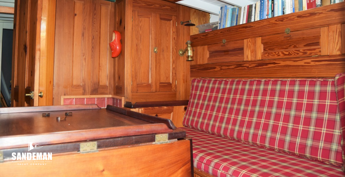 Saloon view forward to starboard