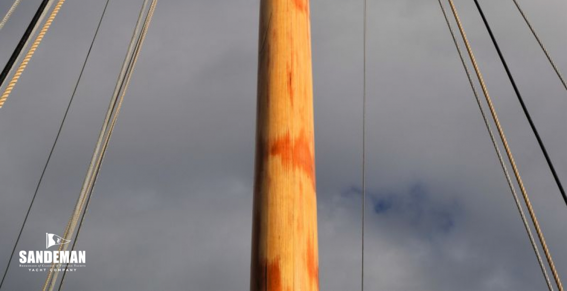 Mast view forward
