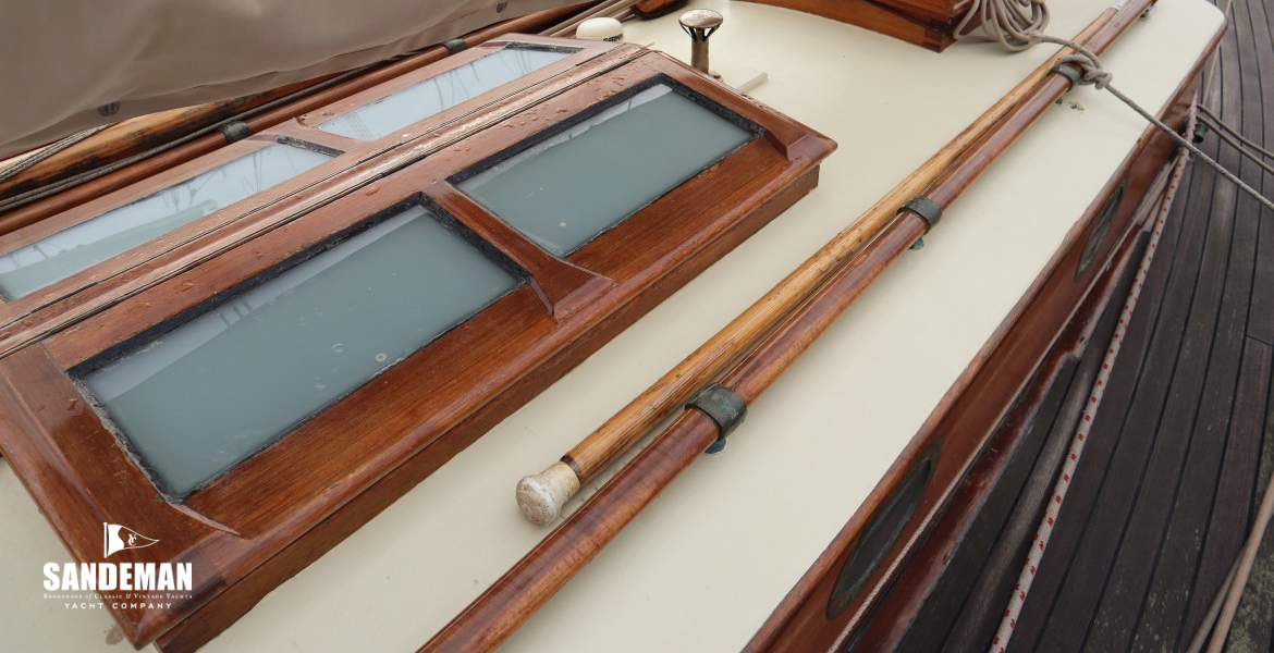 Trunk cabin view forward to port