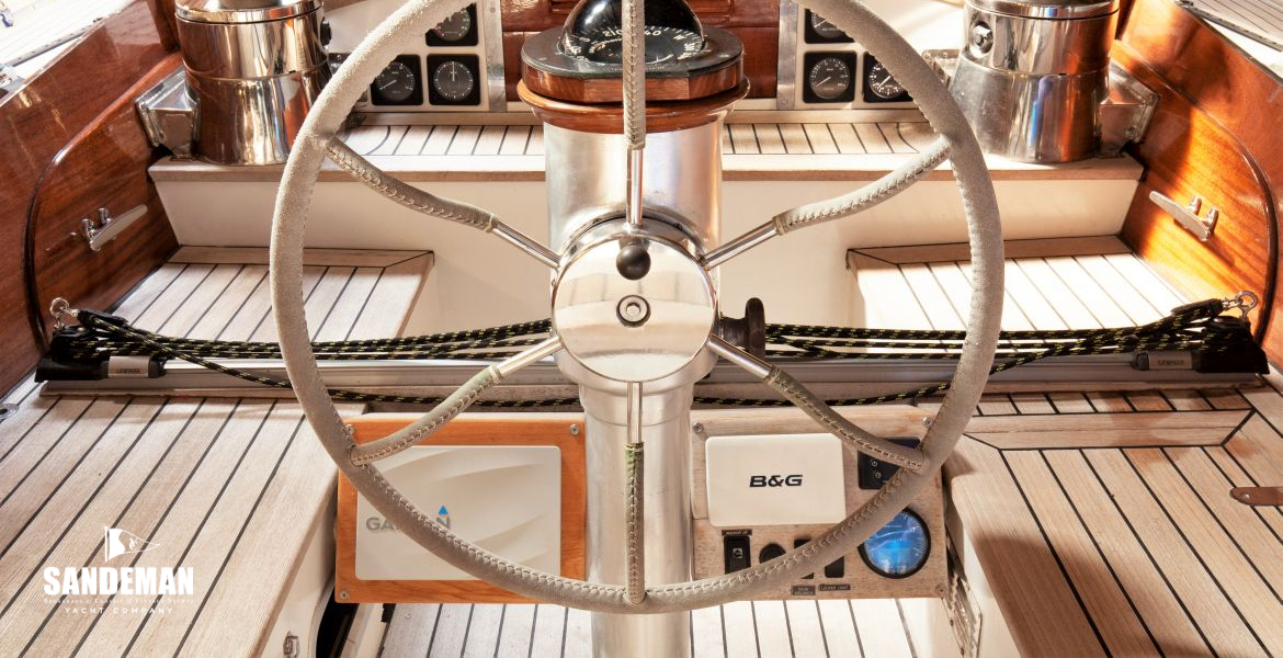 Cockpit view forward
