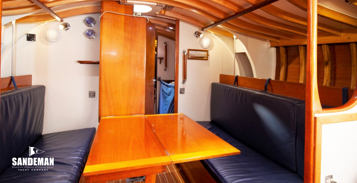 Saloon view forward to starboard