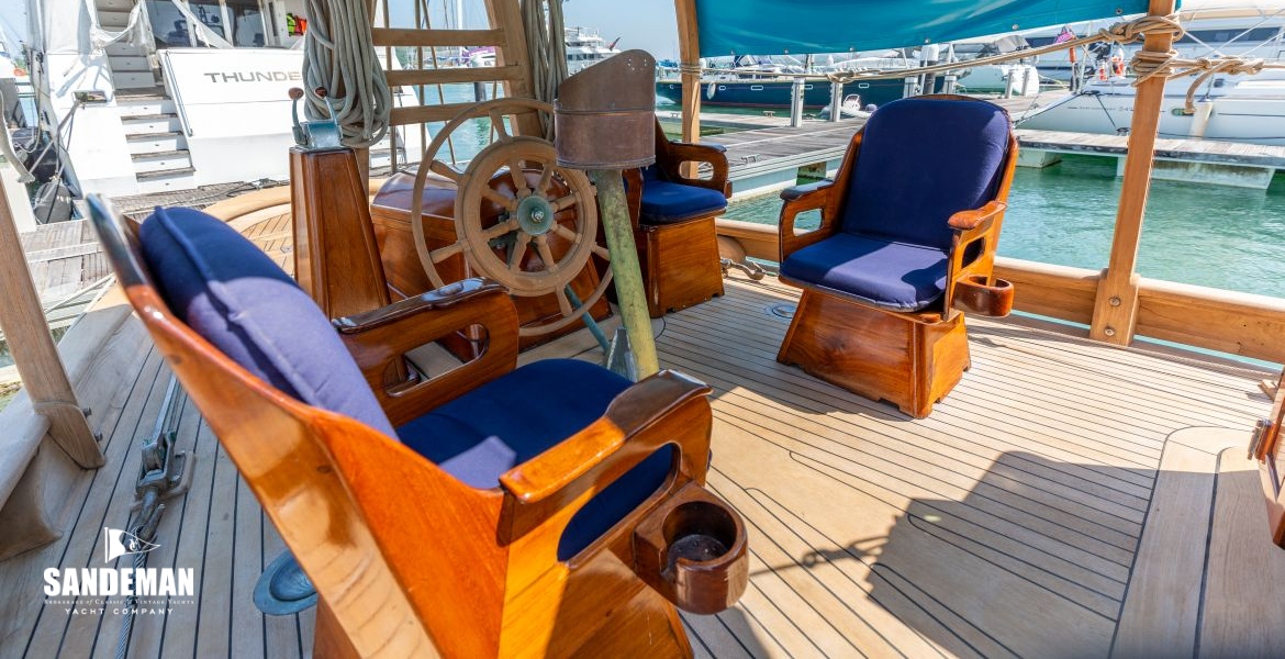 Helm area view aft