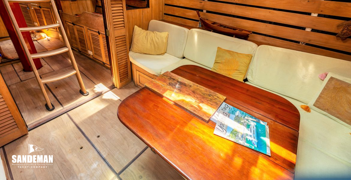 Saloon view forward to starboard