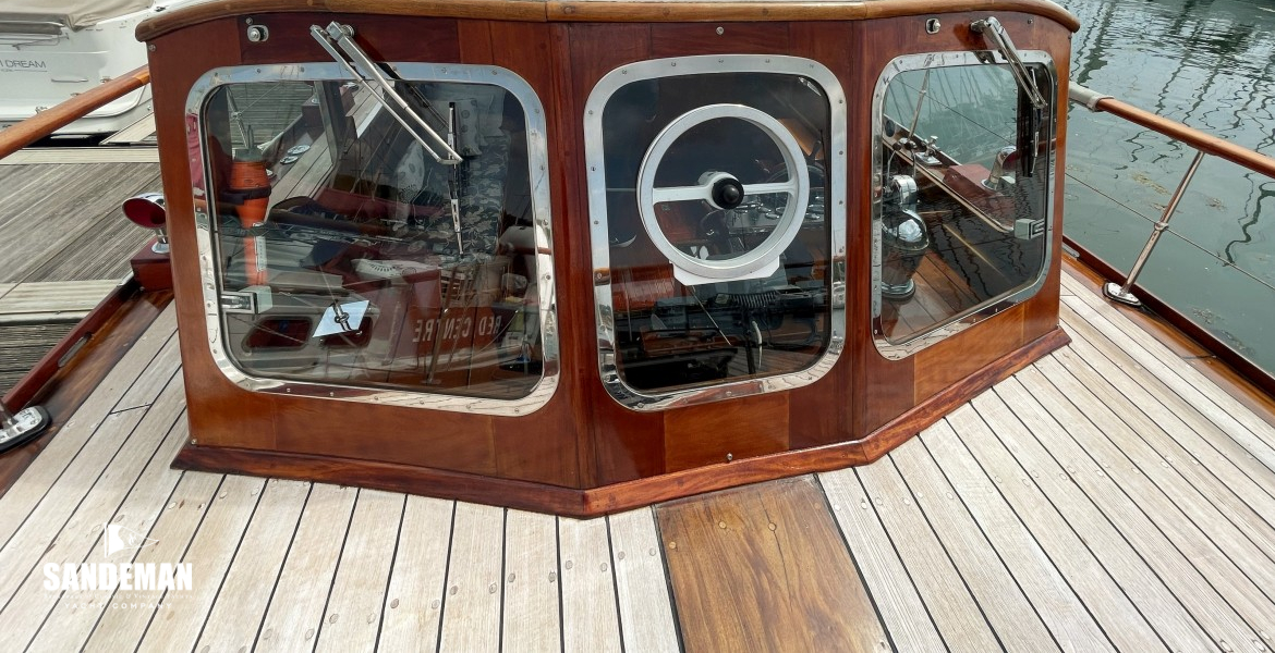 View aft to wheelhouse