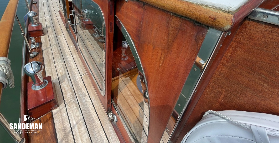Wheelhouse companionway to port