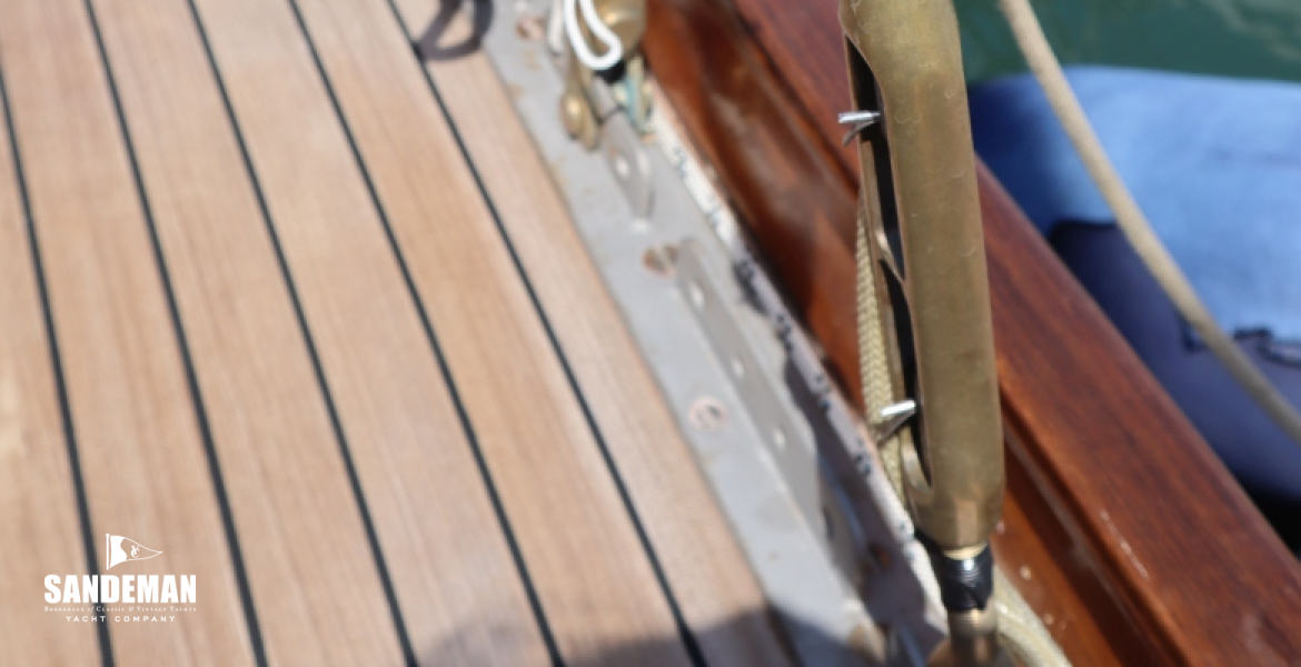 Chainplate and rigging screw details