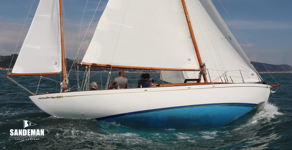 Starboard quarter windward