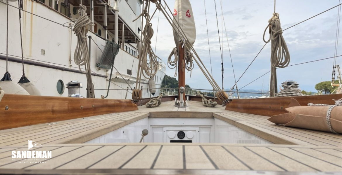Cockpit view aft from companionway