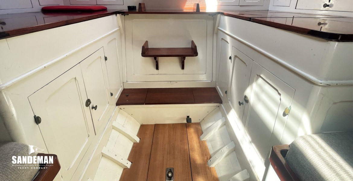 View aft from saloon