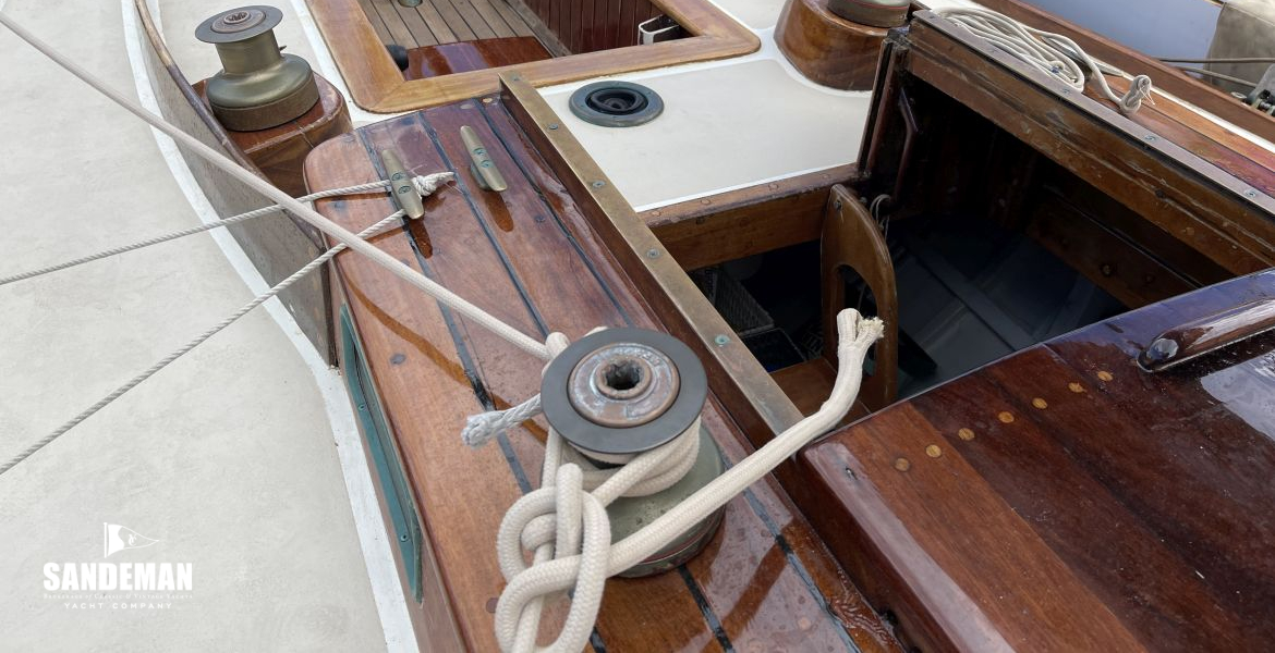 Cabin and cockpit view aft