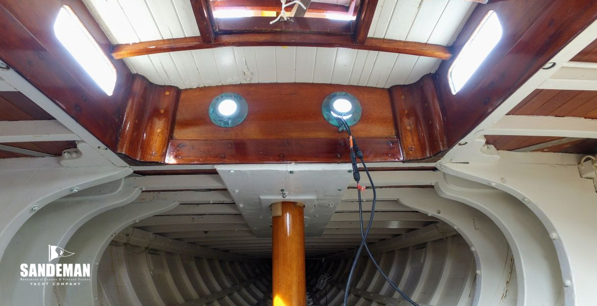 Cabin deckhead