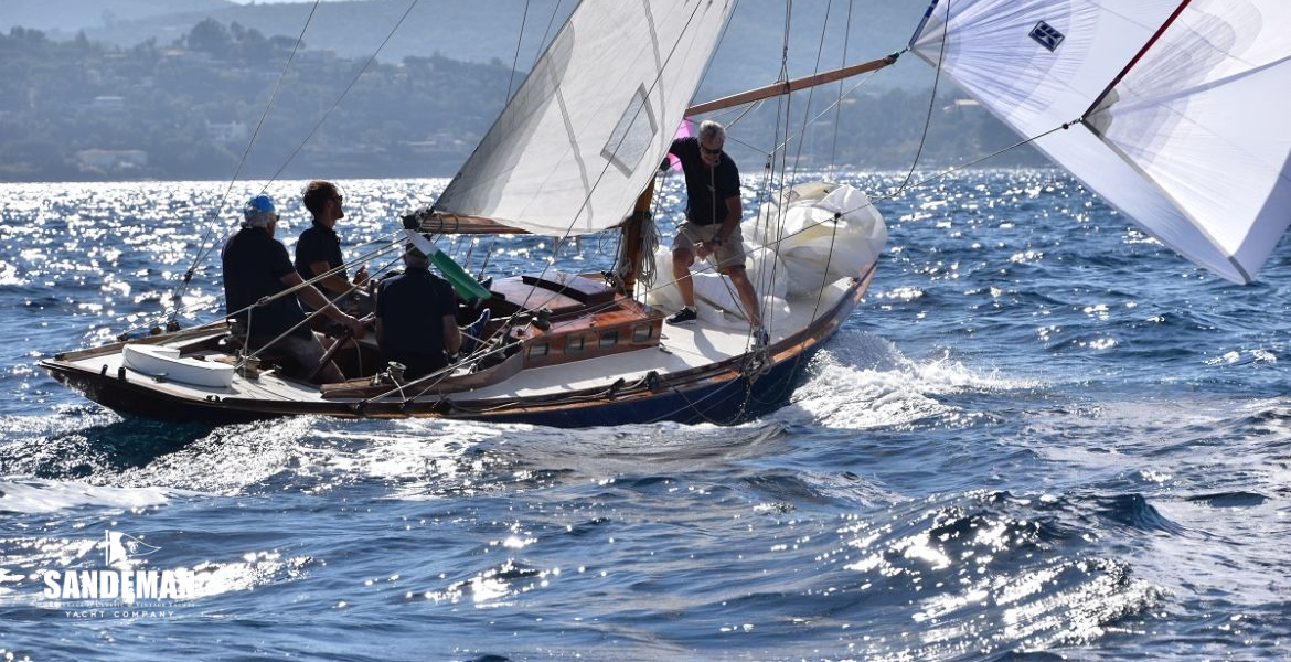 Spinnaker flying