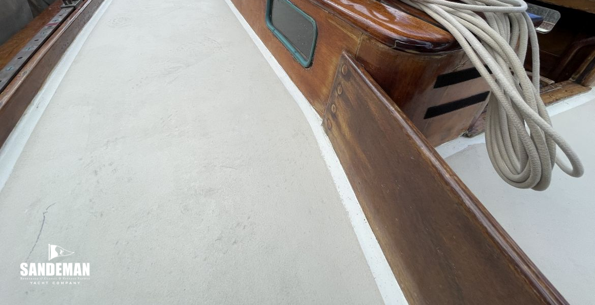 Port side deck view fwd