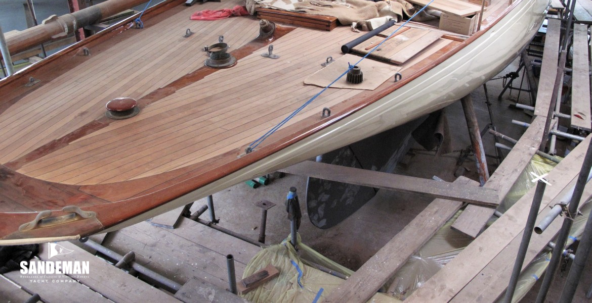 Deck overview from aft