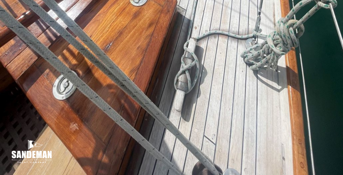 Aft deck to starboard