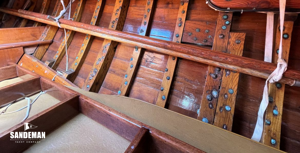 Forecabin view to starboard