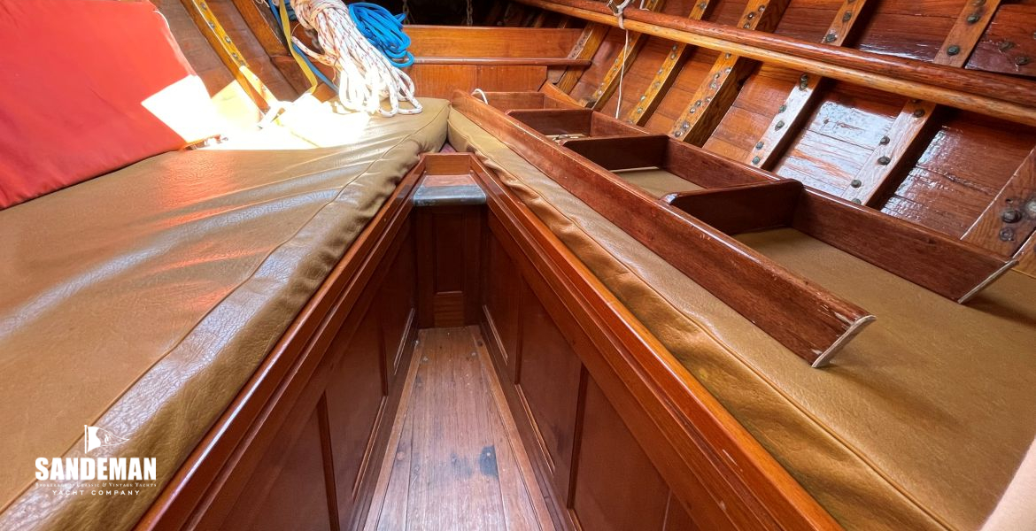 Forecabin view forward