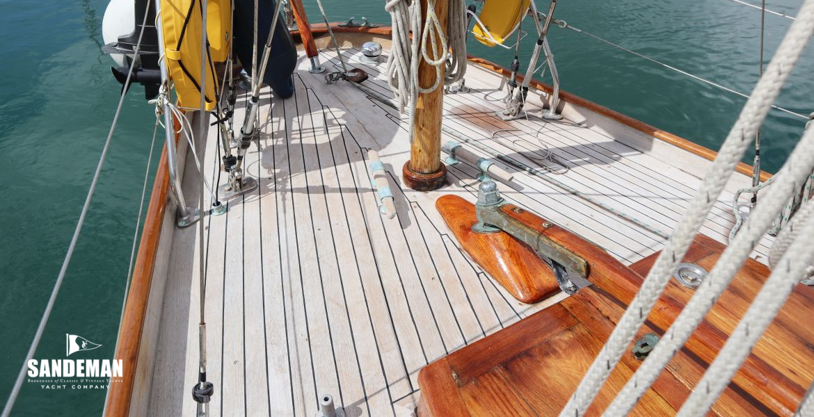 Aft deck to port