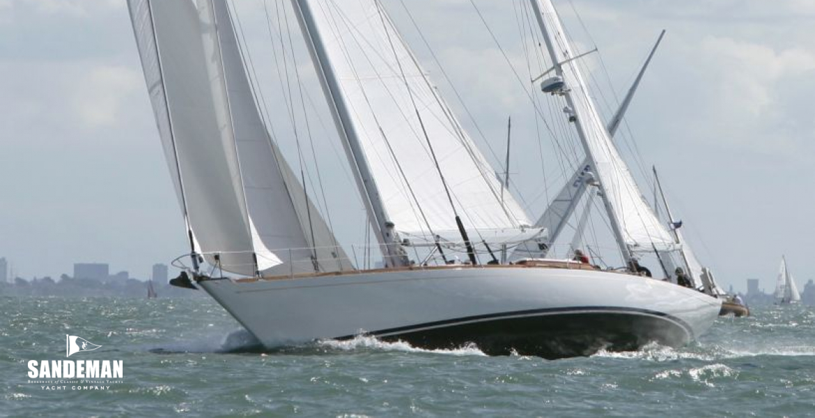 Easing to windward
