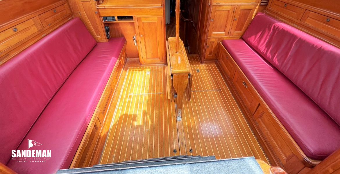 (8) Pilot house view forward from companionway
