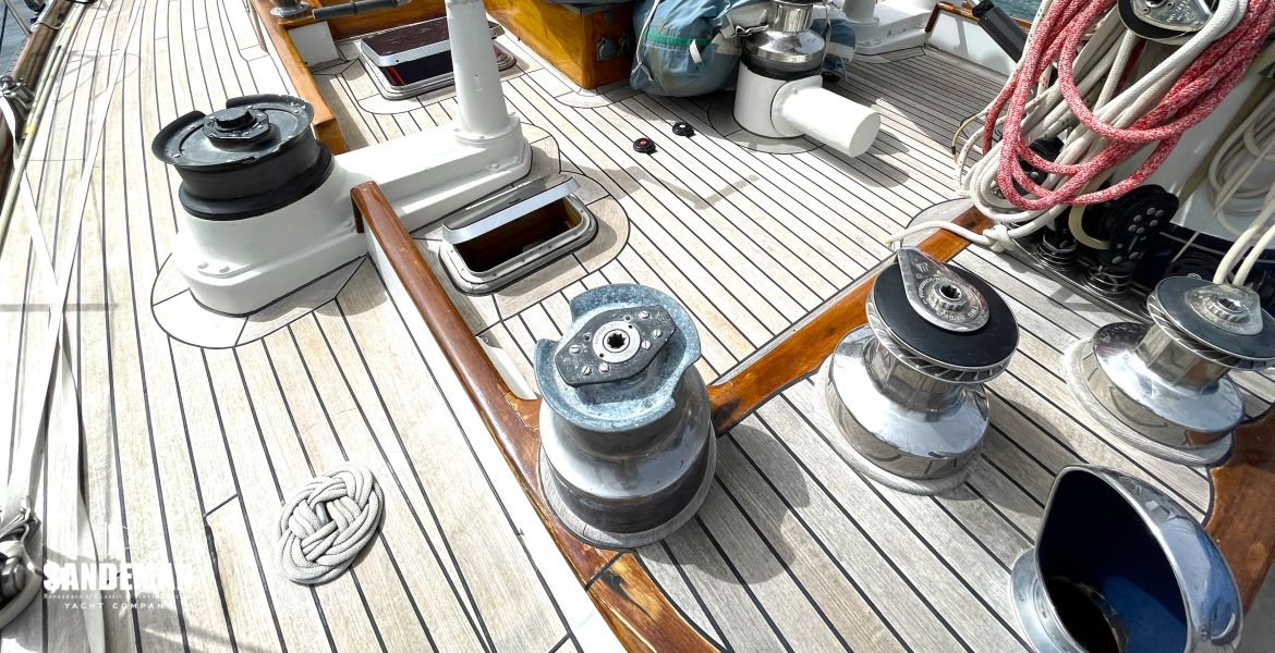 Pit view aft to port