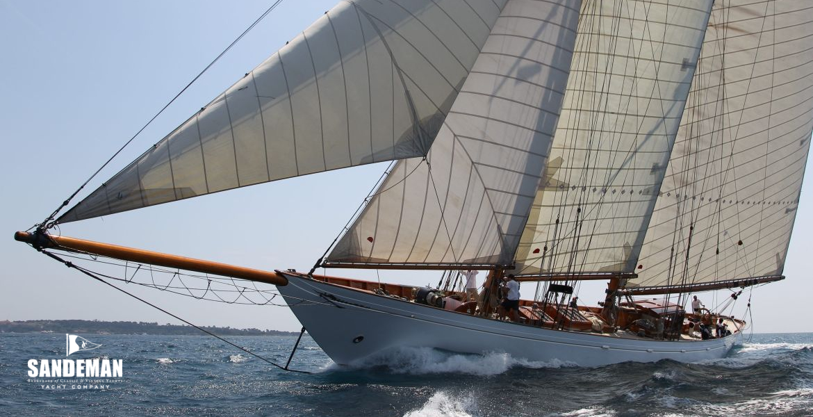 Lee bow [Photo: Richard Langdon/ Ocean Images]