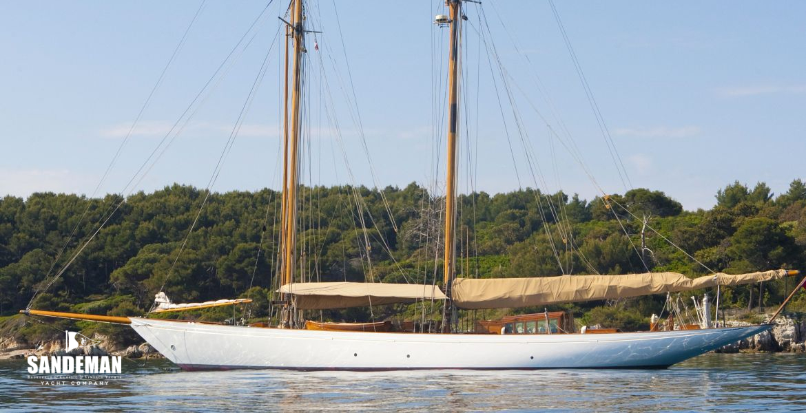 Îles de Lérins [Photo: Bruce Thomas]