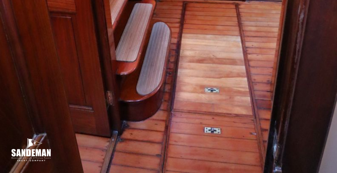 Aft lobby view to port