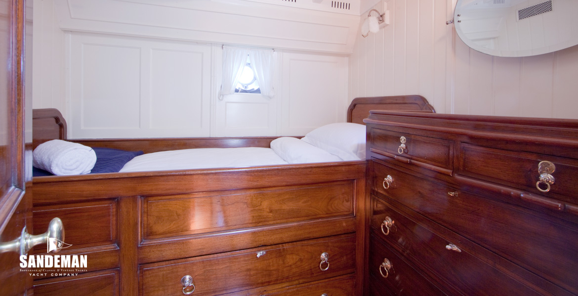 Single berth guest cabin to port [Photo: Bruce Thomas]