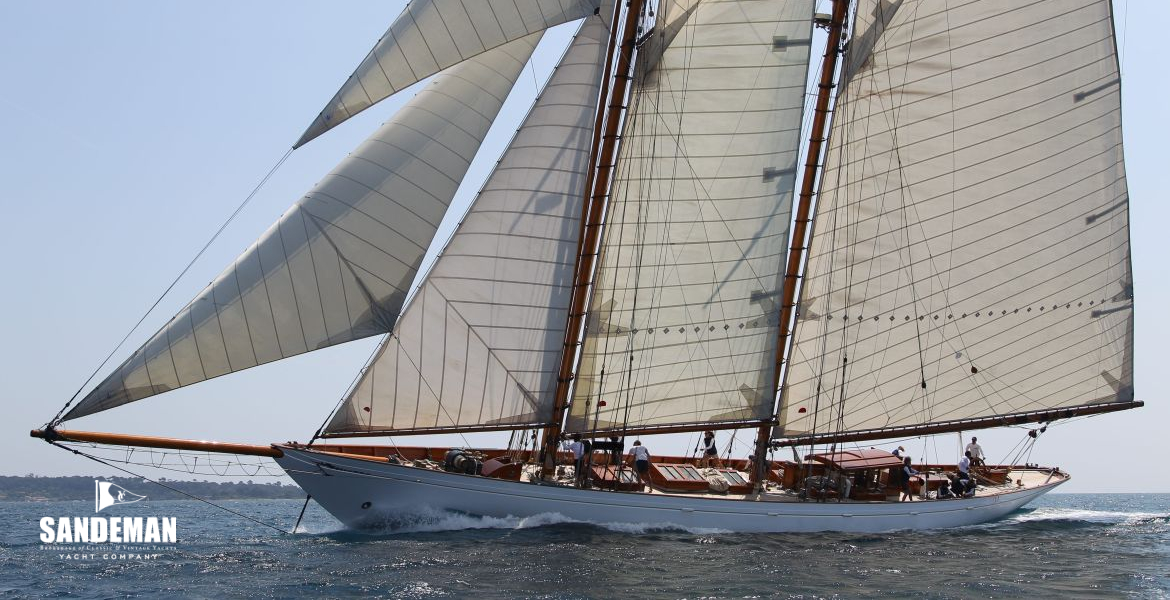 Full and by [Photo: Richard Langdon/ Ocean Images]