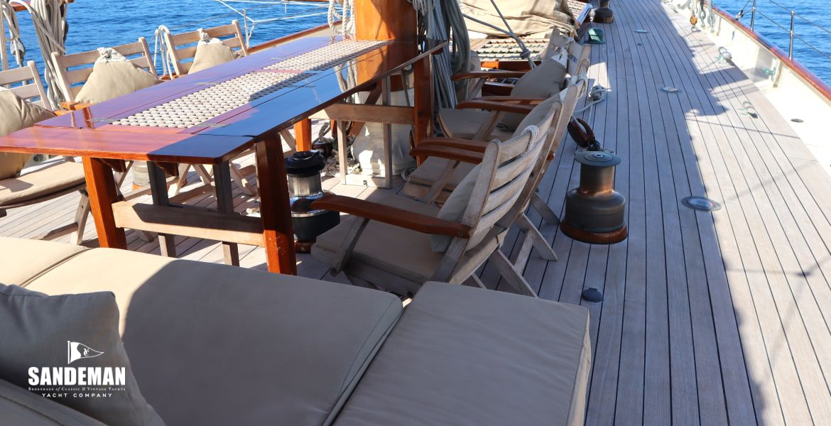 View forward to starboard