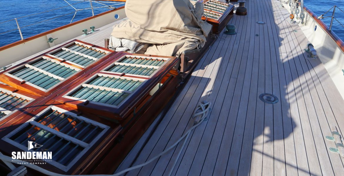 View forward to starboard under fore