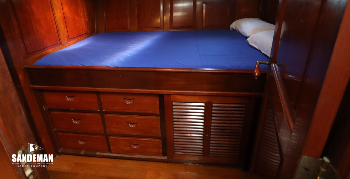 Starboard guest cabin