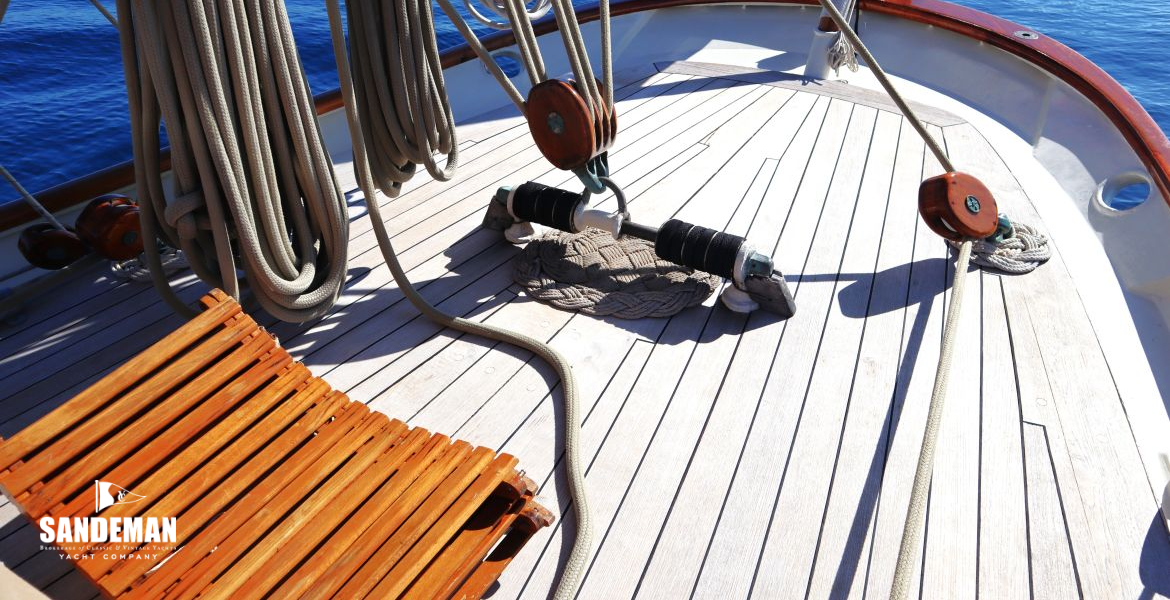 Aft deck view aft