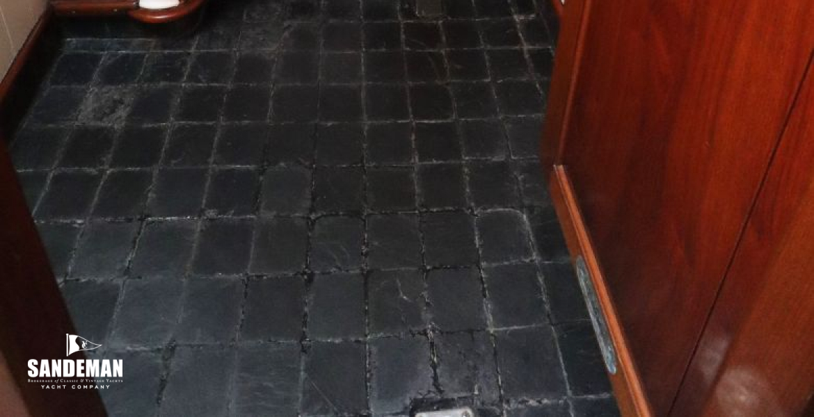 Starboard guest cabin en-suite