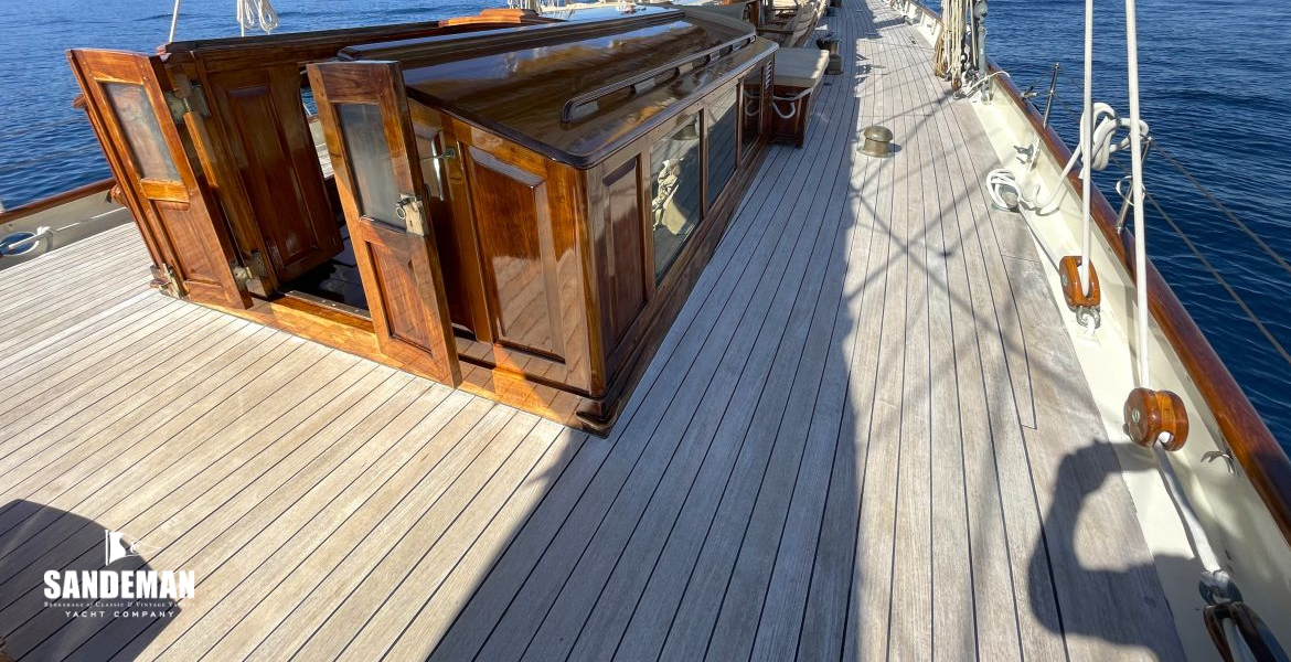 View forward over doghouse