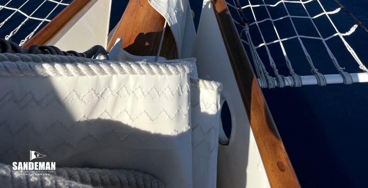 Stemhead view forward