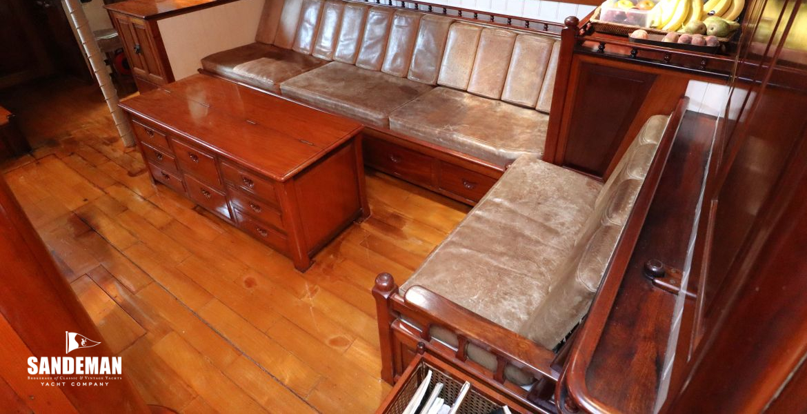 Saloon view aft to port