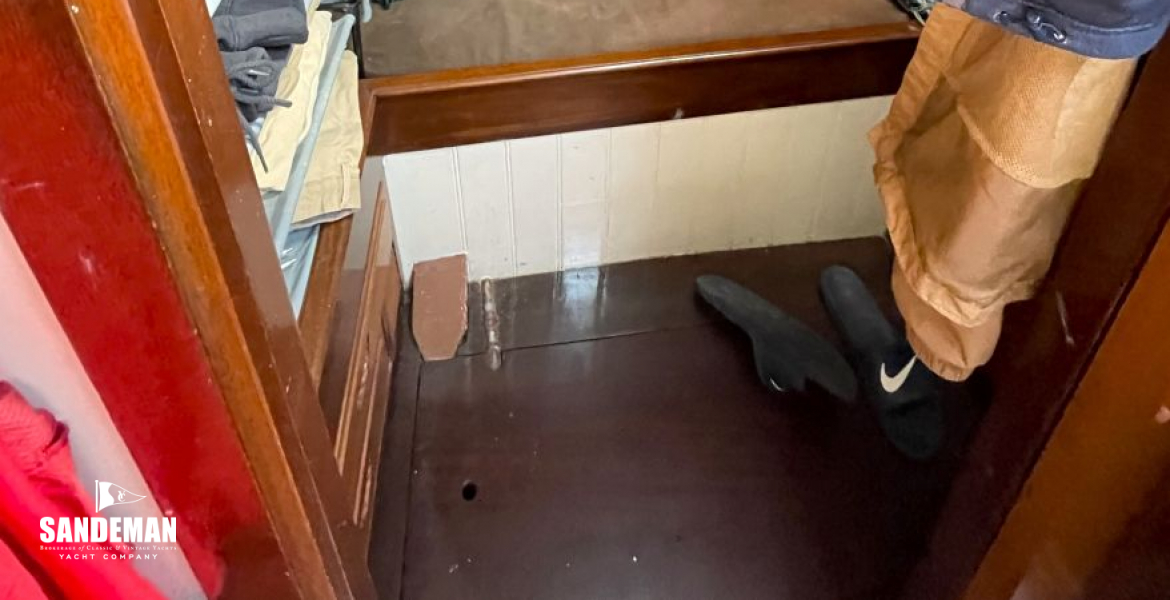 Crew/ guests 2 bunk cabin