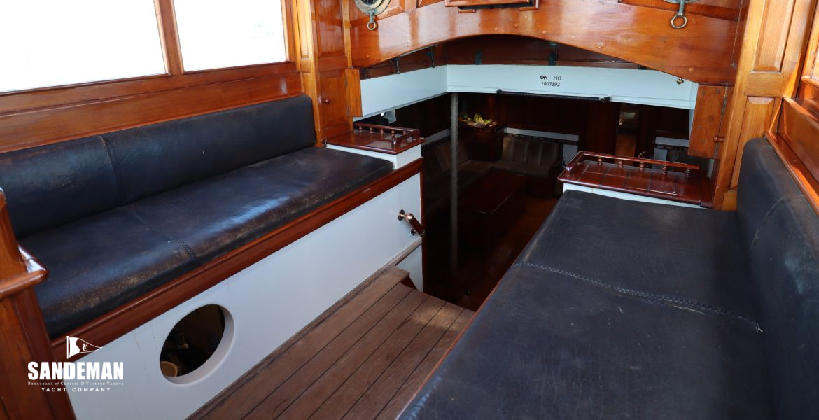 Doghouse view forward to port