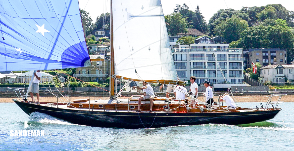yacht