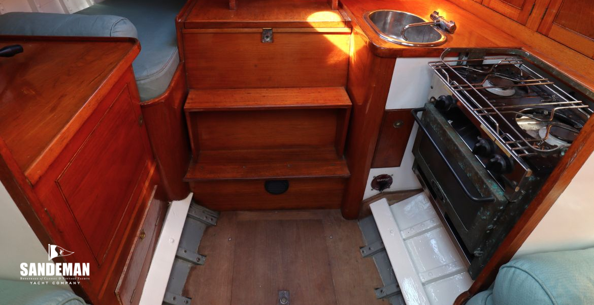 Aft accommodation