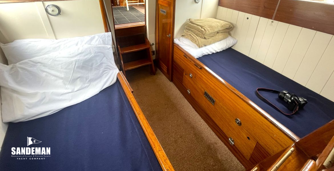 Aft cabin view forward to starboard