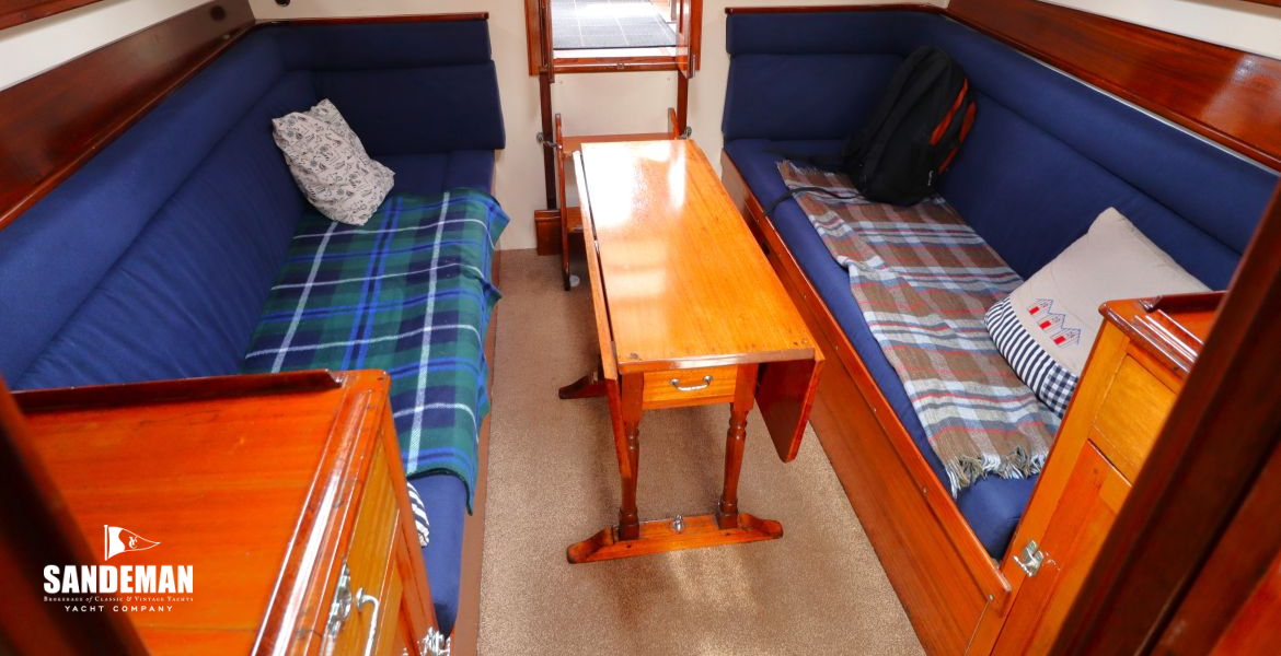 Saloon view aft